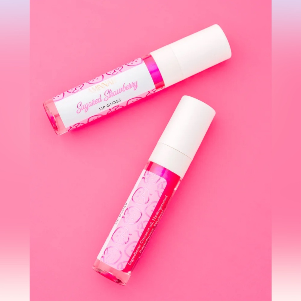 AMINNAH Skincare “Sugared Strawberry” Scented & Flavored Lip Gloss NEW